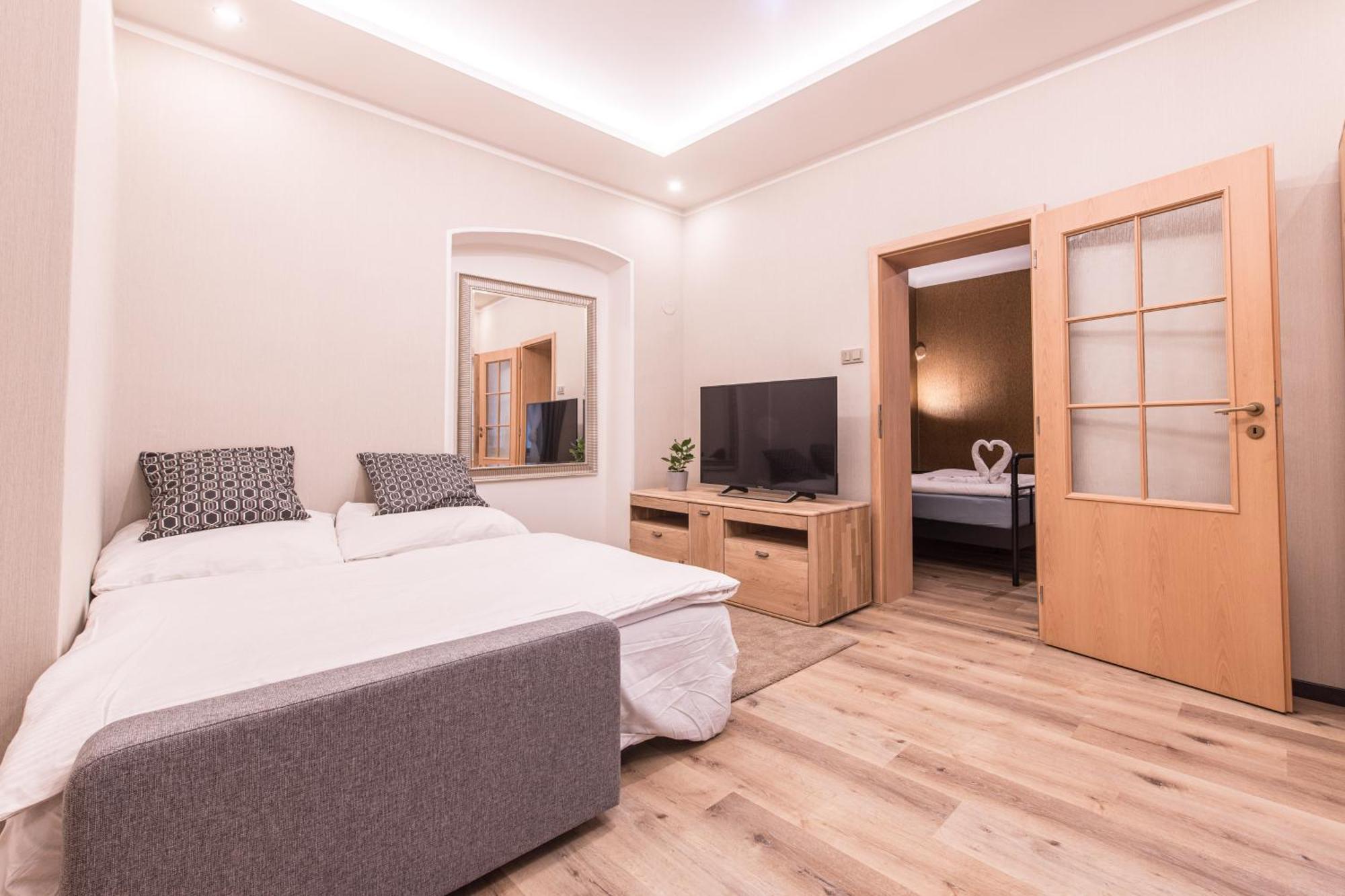 Prague Locals Monastery Apartments Zimmer foto